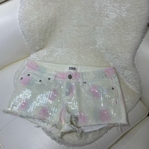 LOVE PINK SEQUINS SHORTS